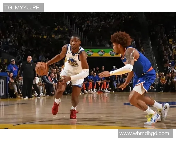 勇士与雷霆首场对决激战正酣球迷期待精彩瞬间再现